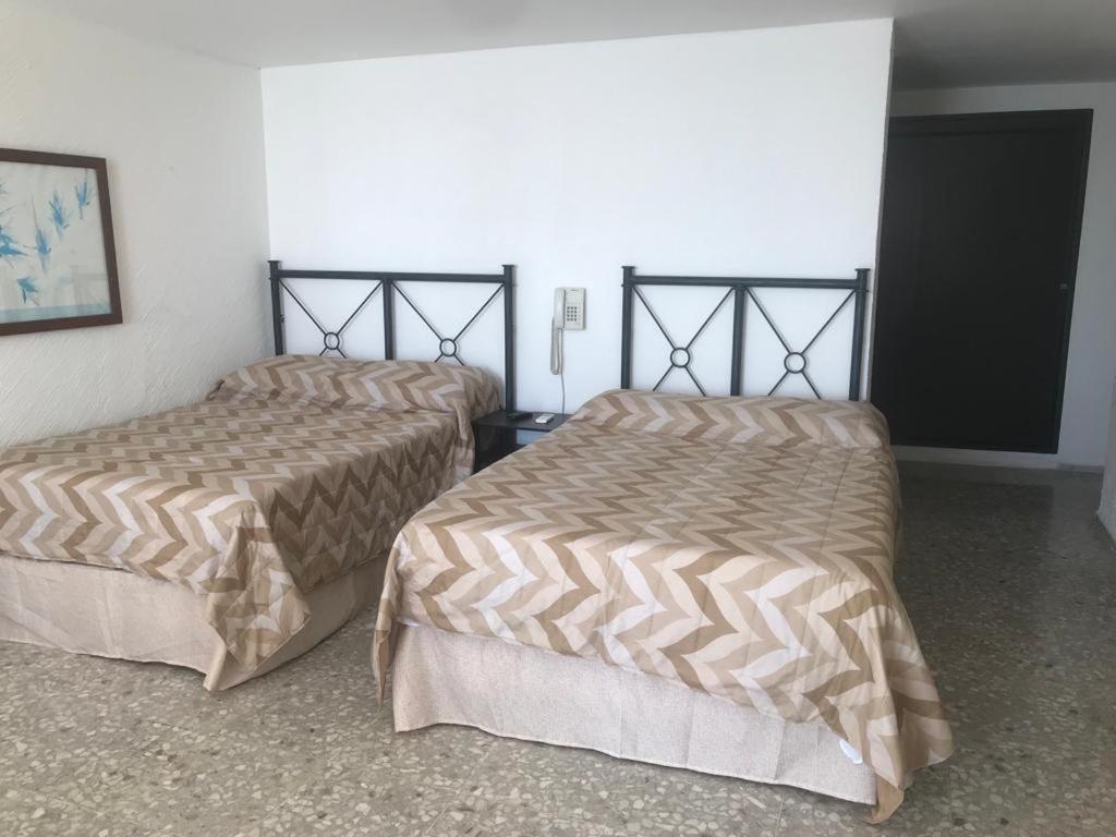Suite Frente Al Mar En Torres Gemelas Acapulco Buitenkant foto